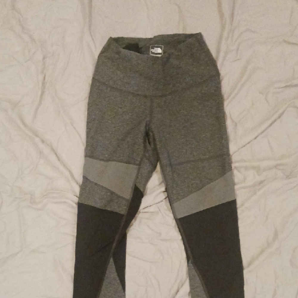 The North Face Dune Sky Tights In Gray and Black Sz Sm